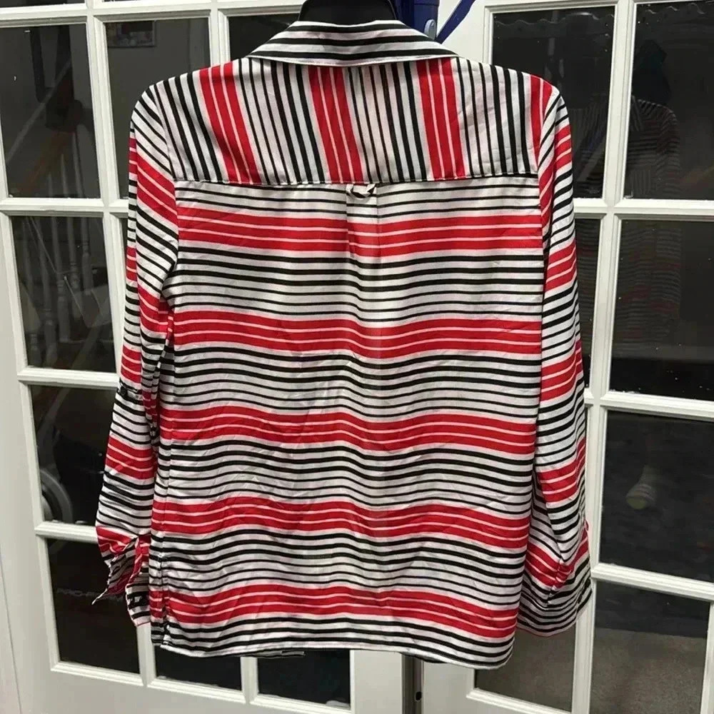 PETITE Small from NOTATIONS Buisness Top - Picture 9 of 15